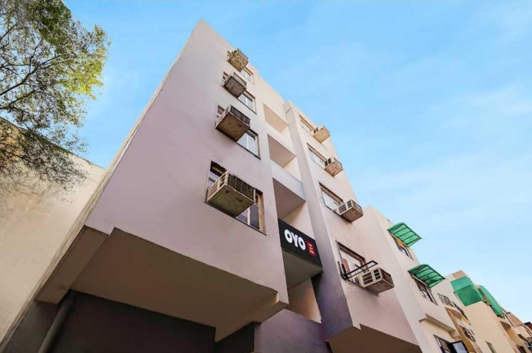 Hotel O Anshu B&B New Delhi Exteriör bild